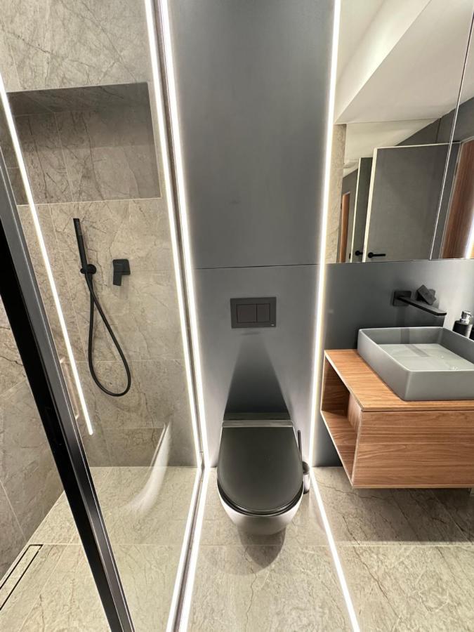 Boudoir Apartment City Tower - 15Th Floor Cluj Napoca Bagian luar foto